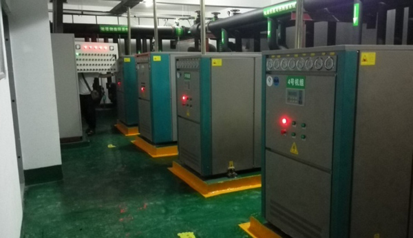 地源空气源热泵机房 地源空气源热泵机房