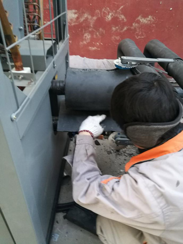 廊坊物探岩土公司空气源热泵管道保温工作